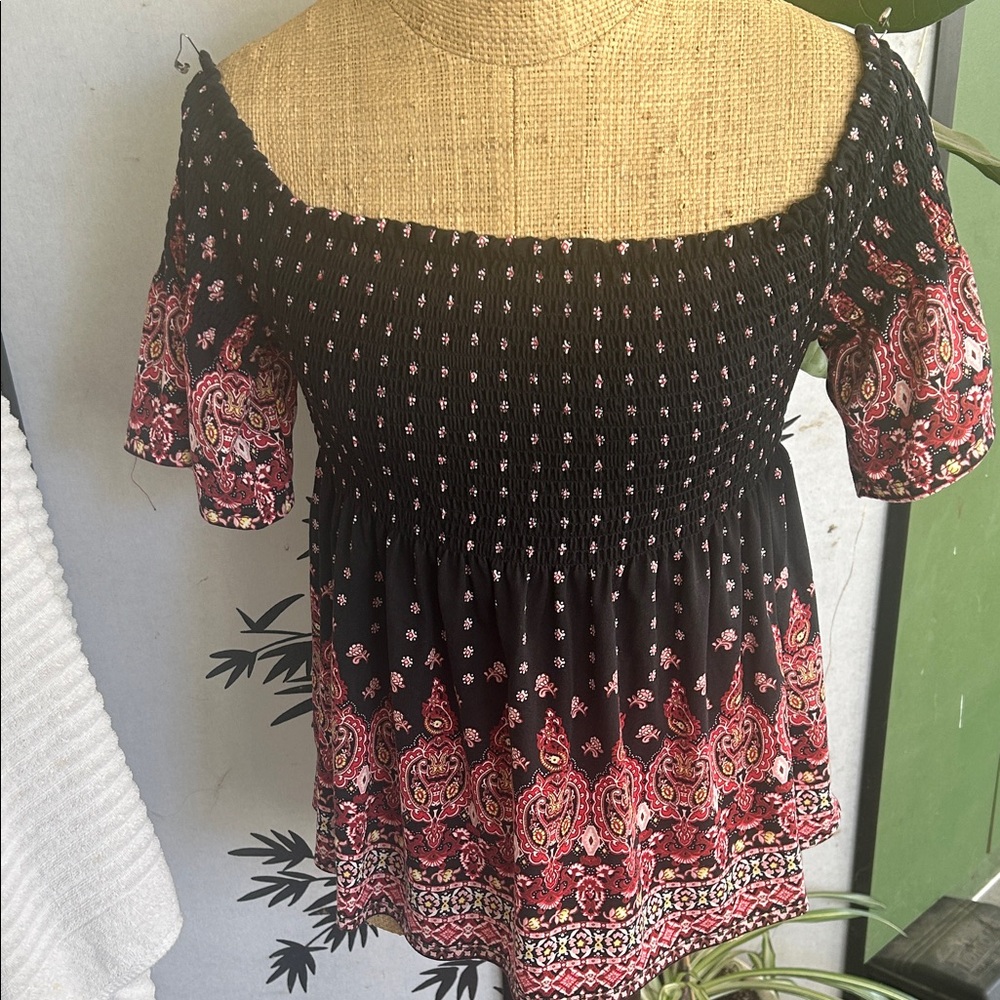 Xhilaration Black and Pink Off-Shoulder Blouse